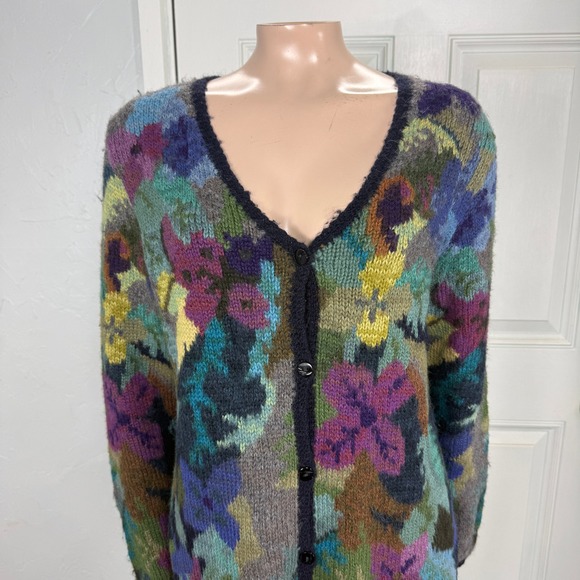 Peruvian Connection Floral Womens Sweater M Alpaca Cardigan Button V-neck L/S S2 - Picture 2 of 7